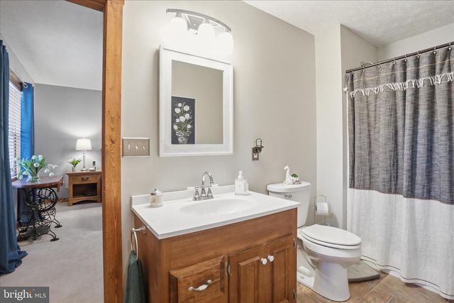 247 DOGWOOD DR, Mount Jackson, VA 22842