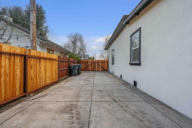 2921 5th St, Ceres, CA 95307