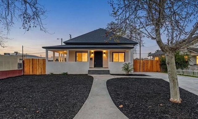 2921 5th St, Ceres, CA 95307