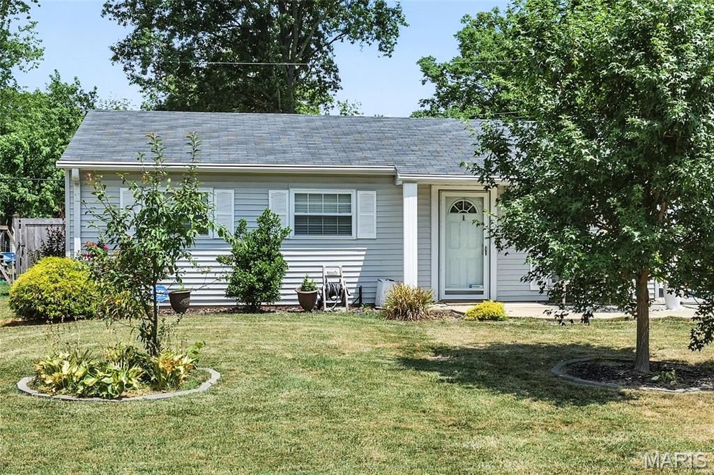 361 Imperial Lane, Fenton, MO 63026