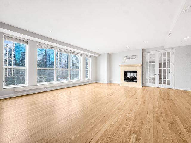 415 E North Water Street 2204, Chicago, IL 60611