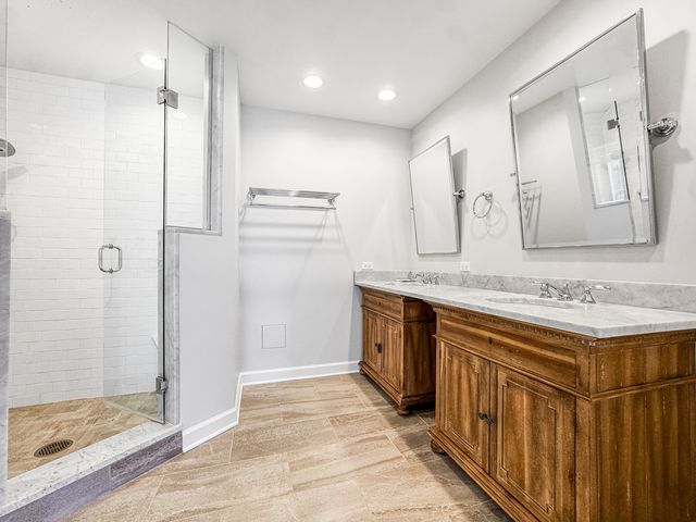 415 E North Water Street 2204, Chicago, IL 60611