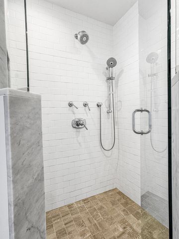 415 E North Water Street 2204, Chicago, IL 60611