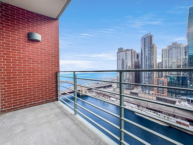 415 E North Water Street 2204, Chicago, IL 60611