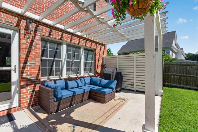 3341 Jasper Place, Wilmington, NC 28409