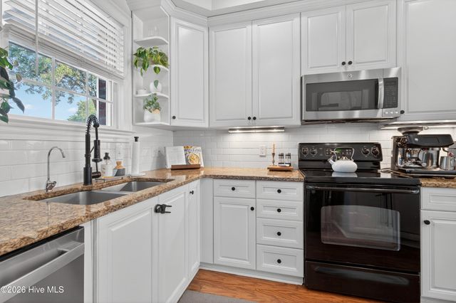 3341 Jasper Place, Wilmington, NC 28409