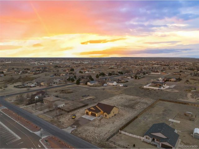 422 S Gilia Dr, Pueblo, CO 81007