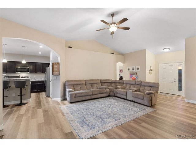 422 S Gilia Dr, Pueblo, CO 81007
