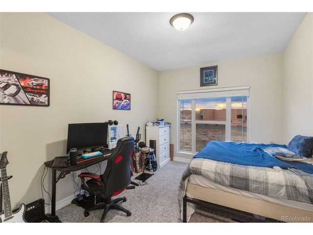 422 S Gilia Dr, Pueblo, CO 81007