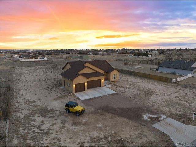 422 S Gilia Dr, Pueblo, CO 81007