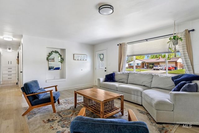 1233 Alder Dr., Twin Falls, ID 83301