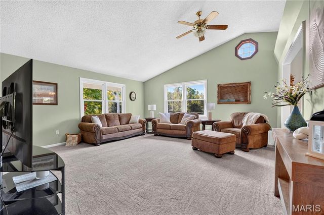 519 Grandview Road, St Clair, MO 63077