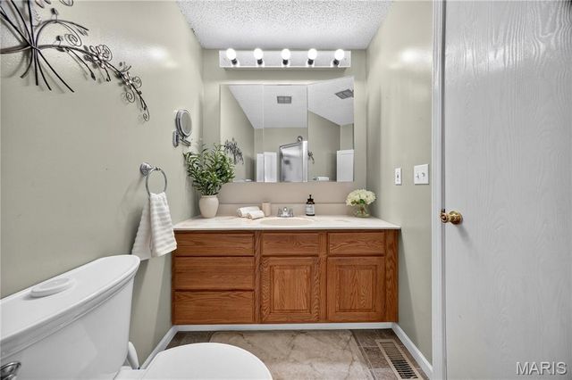 519 Grandview Road, St Clair, MO 63077