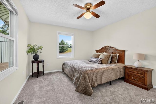 519 Grandview Road, St Clair, MO 63077
