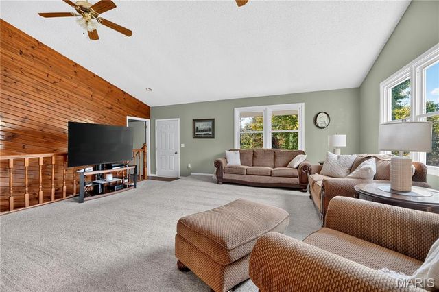 519 Grandview Road, St Clair, MO 63077