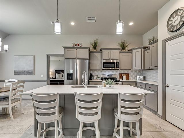 16028 Mendoza Drive, Edmond, OK 73013