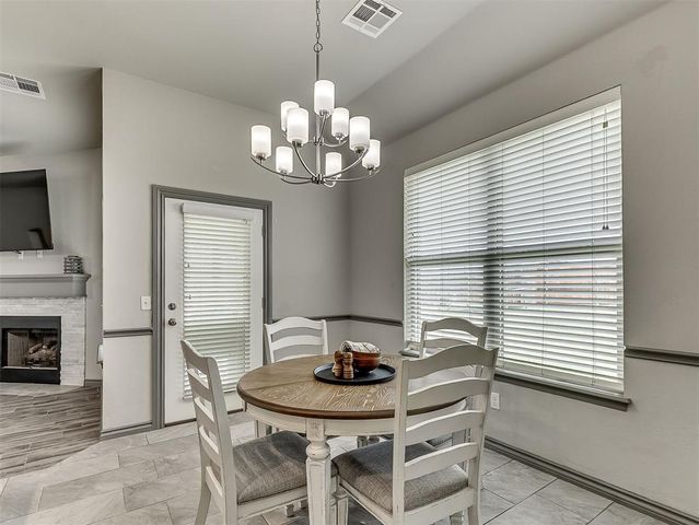 16028 Mendoza Drive, Edmond, OK 73013