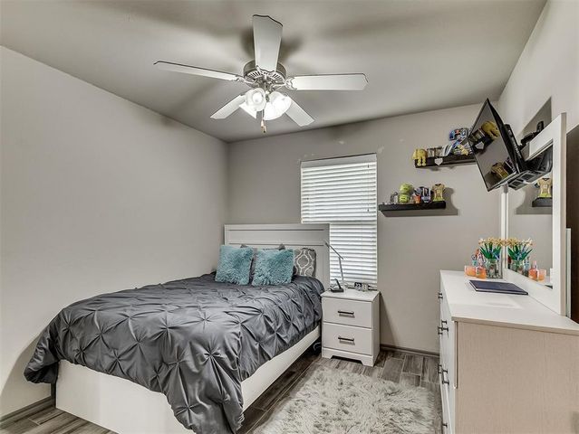 16028 Mendoza Drive, Edmond, OK 73013