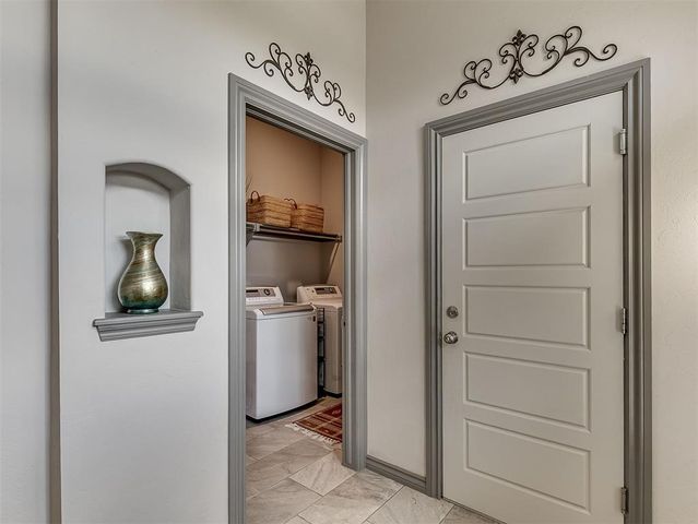 16028 Mendoza Drive, Edmond, OK 73013