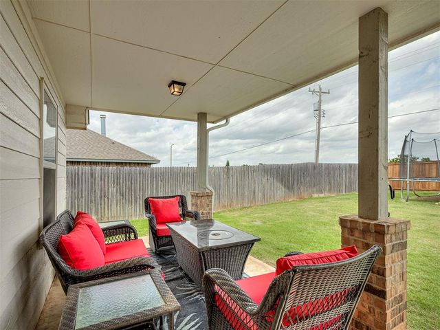 16028 Mendoza Drive, Edmond, OK 73013