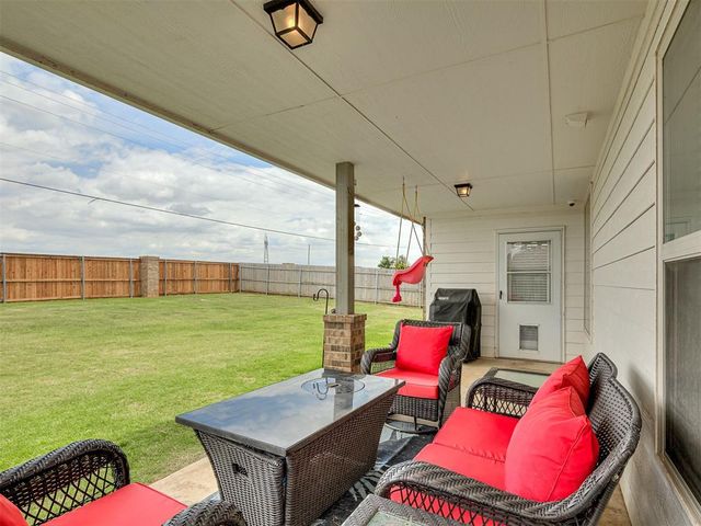 16028 Mendoza Drive, Edmond, OK 73013