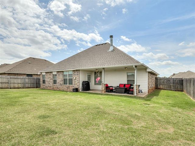 16028 Mendoza Drive, Edmond, OK 73013