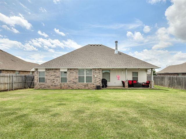 16028 Mendoza Drive, Edmond, OK 73013