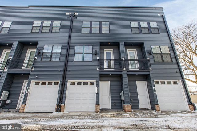 2713 LORRAINE CT, Philadelphia, PA 19131