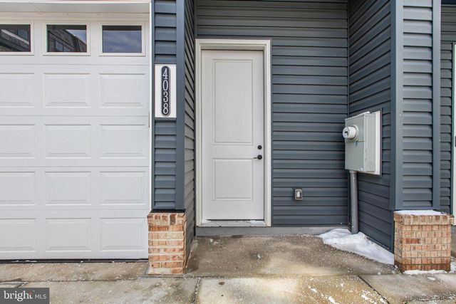 2713 LORRAINE CT, Philadelphia, PA 19131