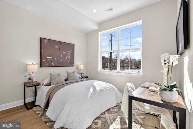 2713 LORRAINE CT, Philadelphia, PA 19131