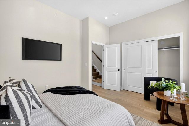 2713 LORRAINE CT, Philadelphia, PA 19131