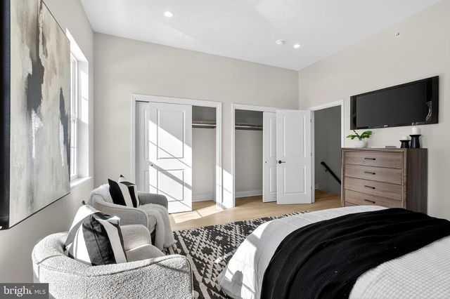 2713 LORRAINE CT, Philadelphia, PA 19131