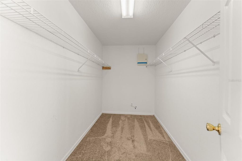 Image 11 of property listing at 15431 PERDIDO DRIVE, Orlando, FL 32828