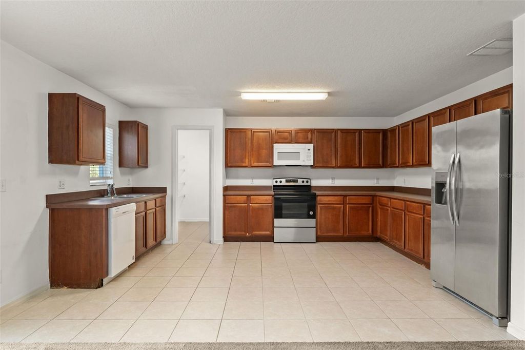 Image 17 of property listing at 15431 PERDIDO DRIVE, Orlando, FL 32828