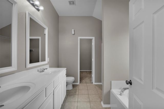 440 Lead Creek Drive, Fort Worth, TX 76131