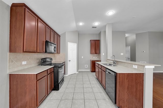 440 Lead Creek Drive, Fort Worth, TX 76131