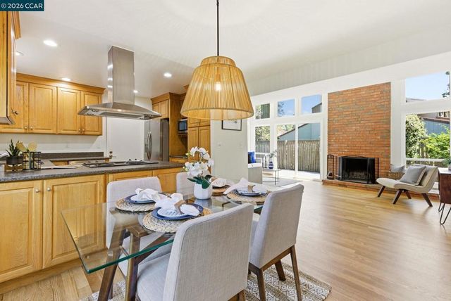 87 Rolling Green Cir, Pleasant Hill, CA 94523