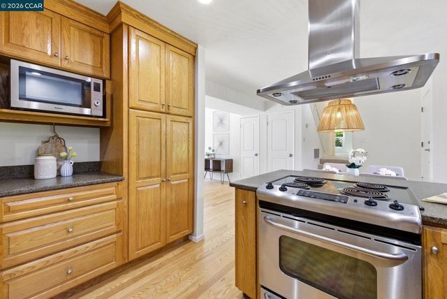 87 Rolling Green Cir, Pleasant Hill, CA 94523