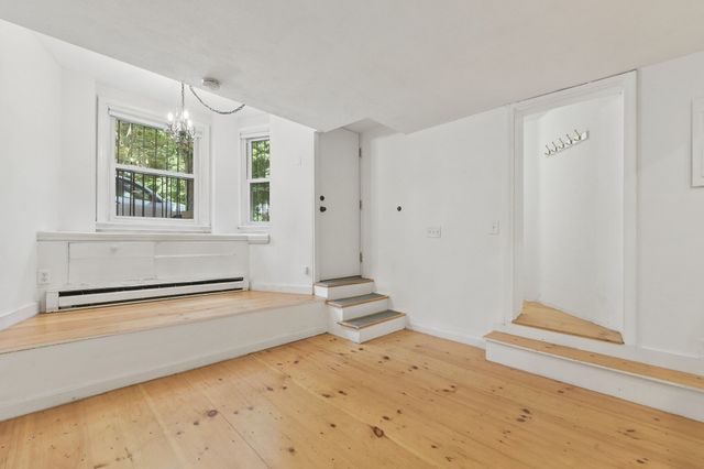 15 Saint George St A, Boston, MA 02118