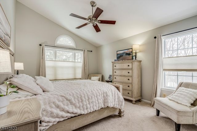 1 Weatherhill Rd, Hamburg Boro, NJ 07419