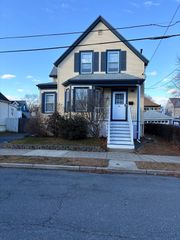 56 Clark St, Lynn, MA 01902
