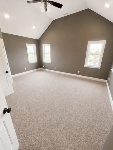 23 Skidmore Ln, Winchester, TN 37398