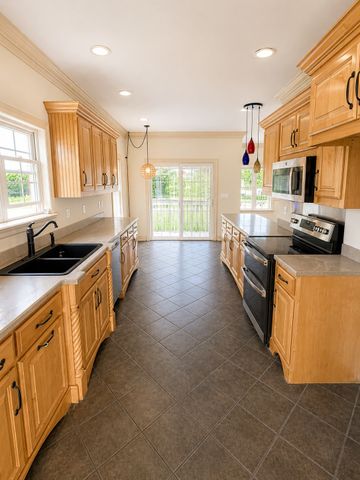 23 Skidmore Ln, Winchester, TN 37398