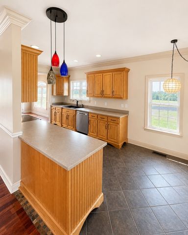 23 Skidmore Ln, Winchester, TN 37398