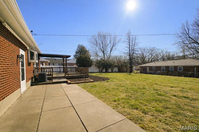 424 Oliver Lee Drive, Belleville, IL 62223