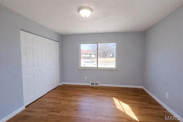 424 Oliver Lee Drive, Belleville, IL 62223