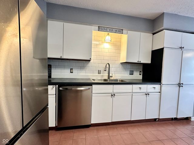 200 Bailliere Drive, Martinsville, IN 46151