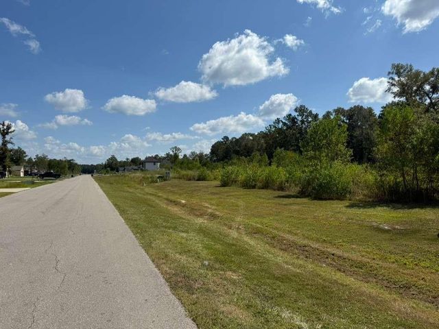 517 Road 66111, Dayton, TX 77535