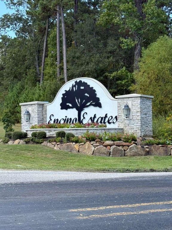 517 Road 66111, Dayton, TX 77535