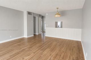1000 NE 14th Ave 404, Hallandale Beach, FL 33009